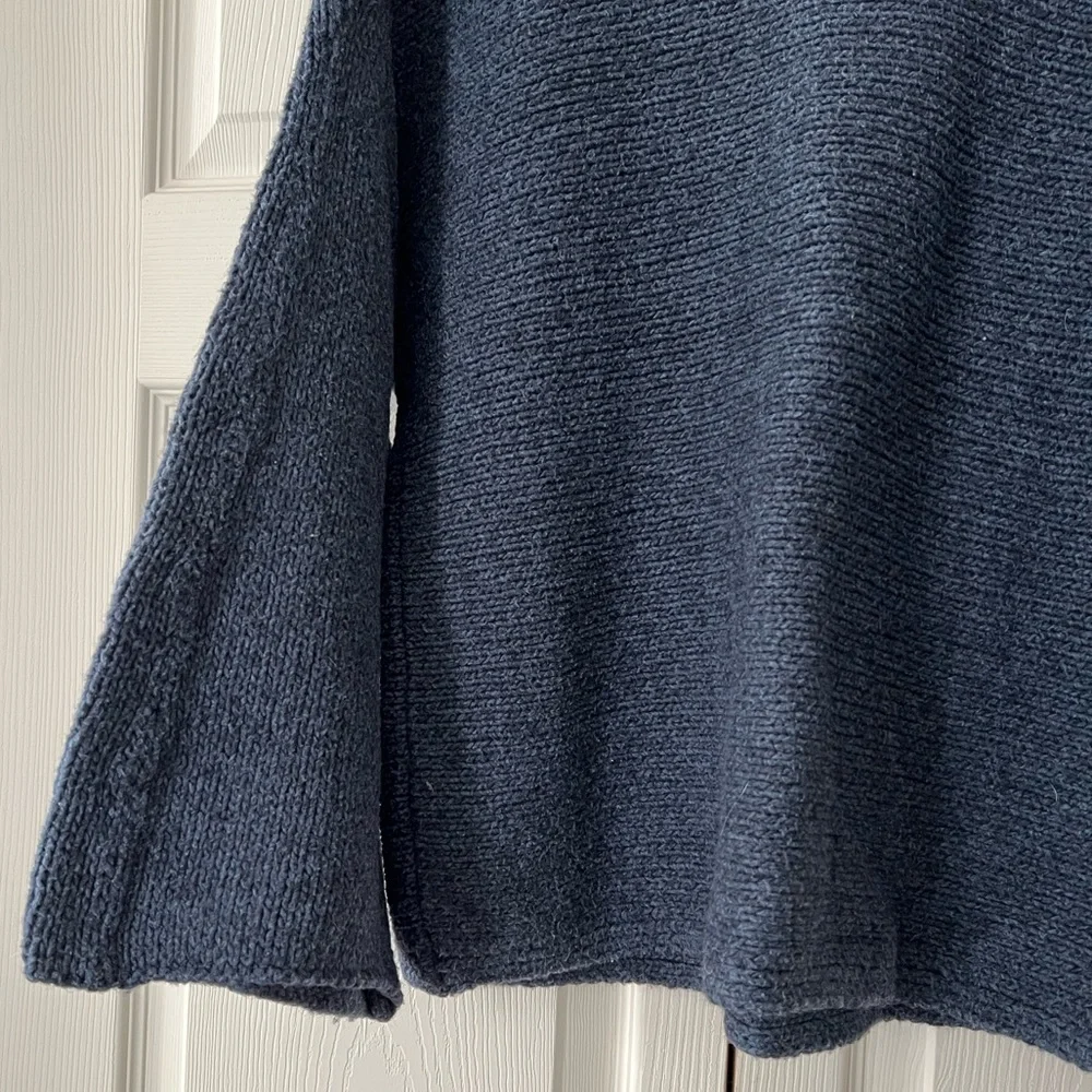 NWOT Eileen Fisher Alpaca/Cotton/Nylon Sweater with Bell Sleeves *Rare Find* - Picture 2 of 6